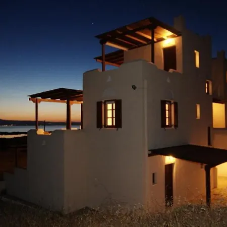 Pirgos Naxos Apartamento *