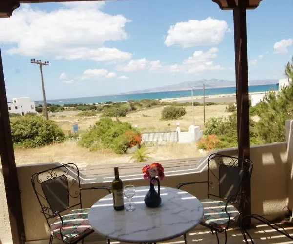 Pirgos Naxos Апартаменты