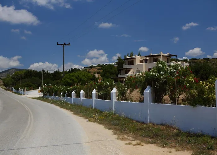 Апартаменты Pirgos Naxos