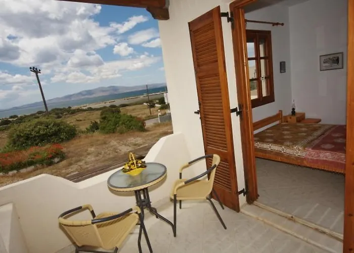 Pirgos Naxos Апартаменты *