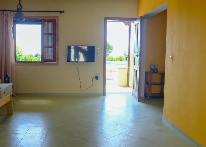 Pirgos Naxos Апартаменты *