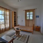 아파트 Pirgos Naxos 알리코비치