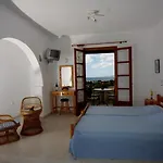 Pirgos Naxos 알리코비치