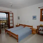 아파트 Pirgos Naxos 알리코비치